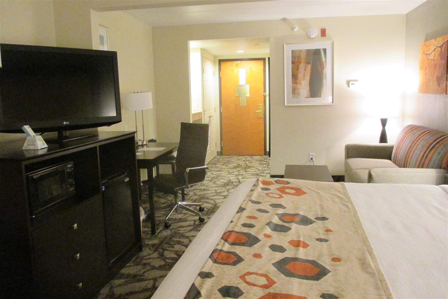Holiday Inn Express & Suites Cedar Falls Dış mekan fotoğraf