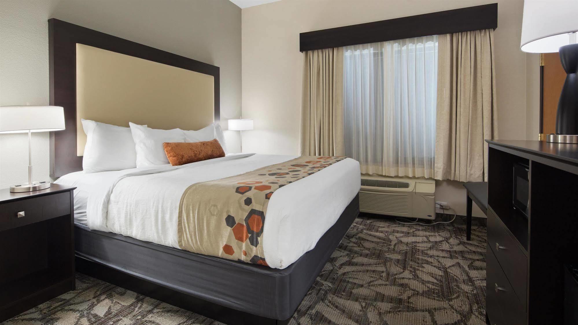 Holiday Inn Express & Suites Cedar Falls Dış mekan fotoğraf